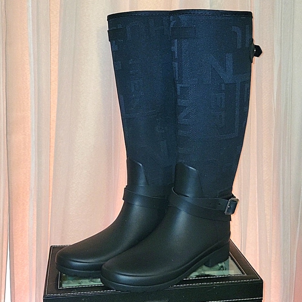 BRAND NEW Hunter's Women's Refined Jacquard Tall Rain Boots ( Navy Blue)